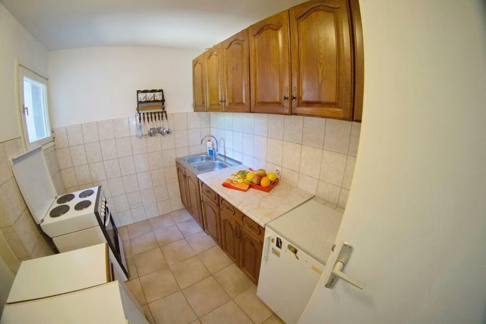 Nina Apartment Trebinje Exterior foto
