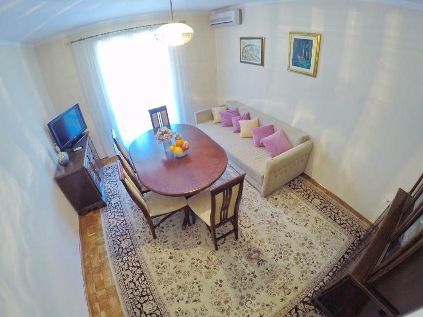 Nina Apartment Trebinje Exterior foto